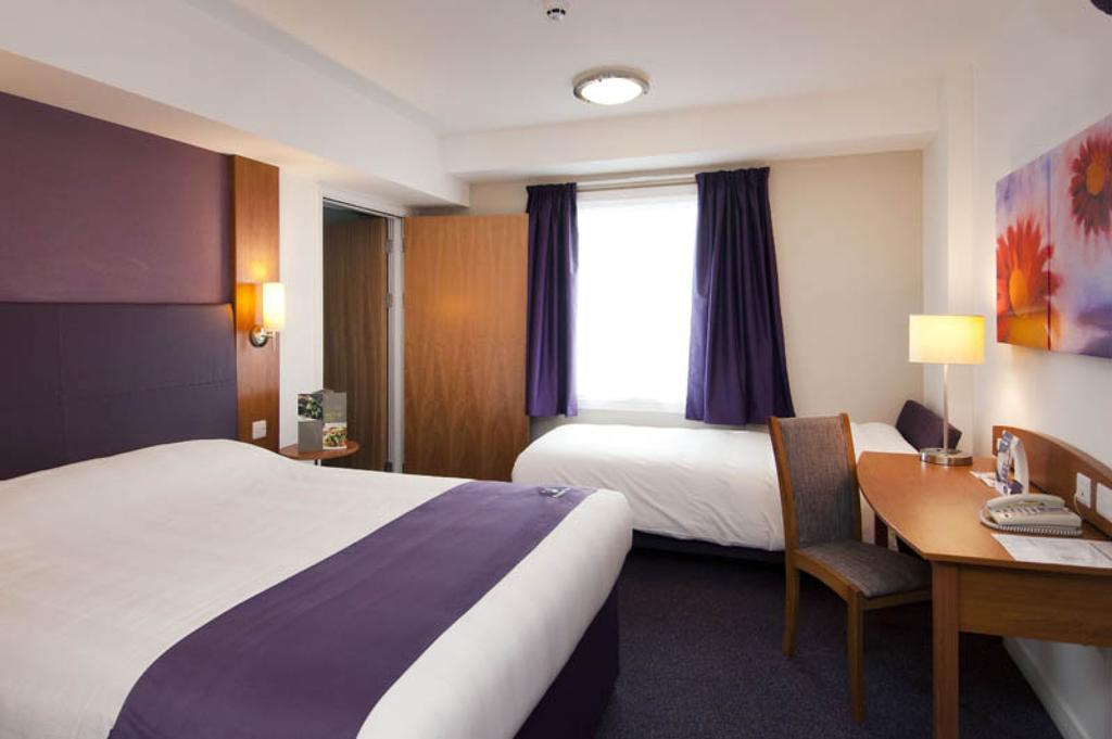 Premier Inn Newcastle Airport South Woolsington Szoba fotó